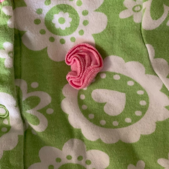 SOLD 3 Carter’s footies - Picture 5 of 6